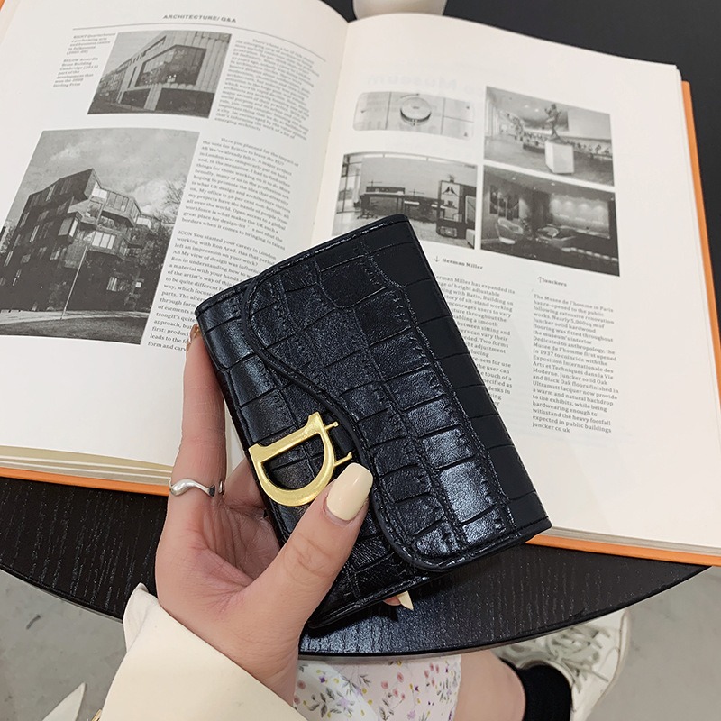 Interior Design Photo - Neue Geldbörse für Damen, kompakt und