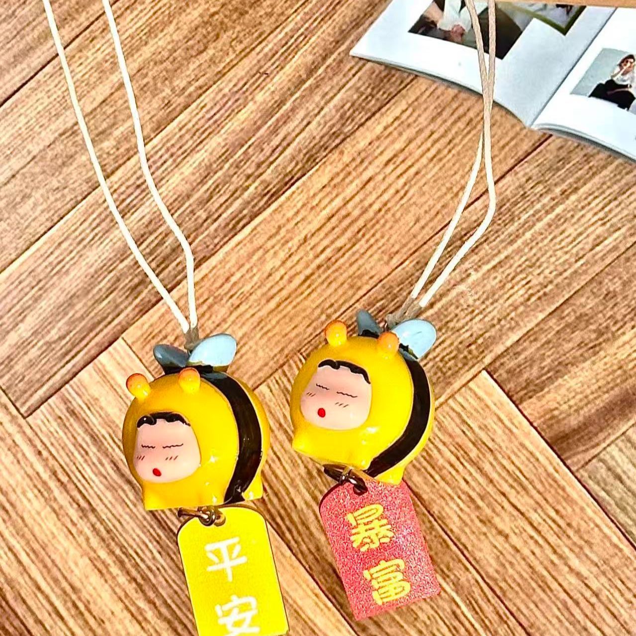 Crayon Shin-chan Bienen-Cospla – Interior Design Styles Bewertung und Preis